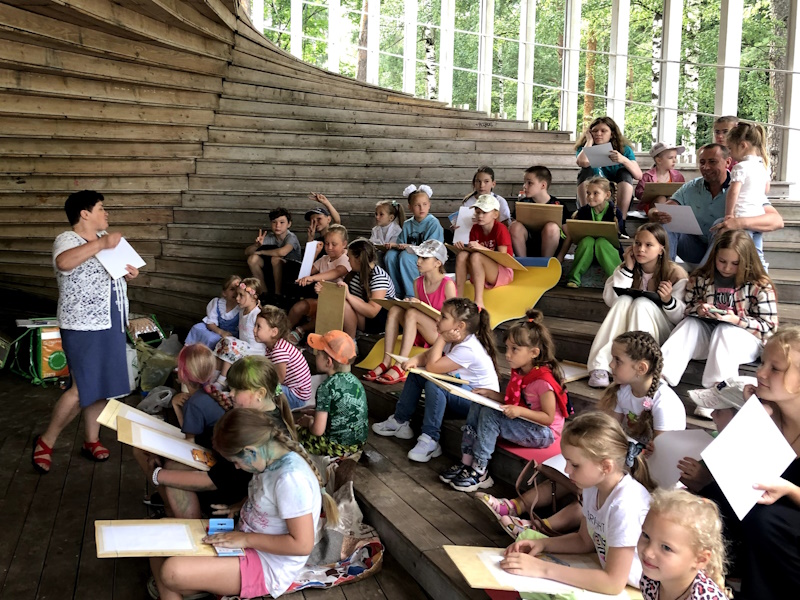 Детский пленэр в Выксунском городском парке при поддержке ФОНДА ПРЕЗИДЕНТСКИХ ГРАНТОВ