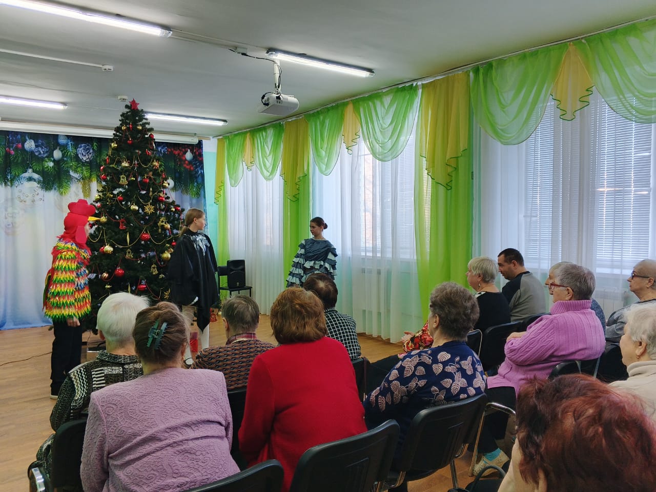 Новогоднее чудо от юных талантов: Детская школа искусств г. Выкса подарила праздник отделению дневного пребывания.